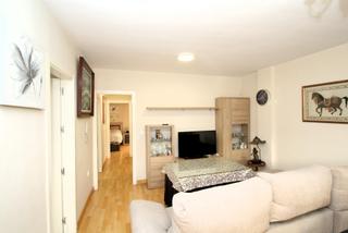 Appartement à Calle calle de las galeras, 42d 20. Bajo en venta en pleno centro de cúllar vega  64 m2, patio y exc