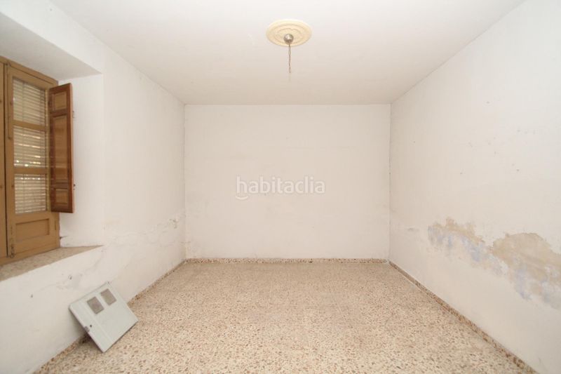 Foto 420a029a-ee71-40a2-a6ab-f5a564b2cd62. House in calle pablo picasso 32 in Cúllar Vega