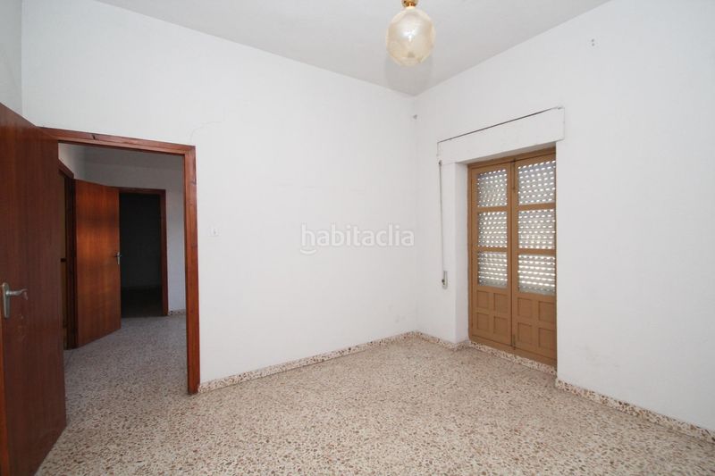 Foto 4ba015d1-975d-44d7-9132-1cf6f66104f2. House in calle pablo picasso 32 in Cúllar Vega