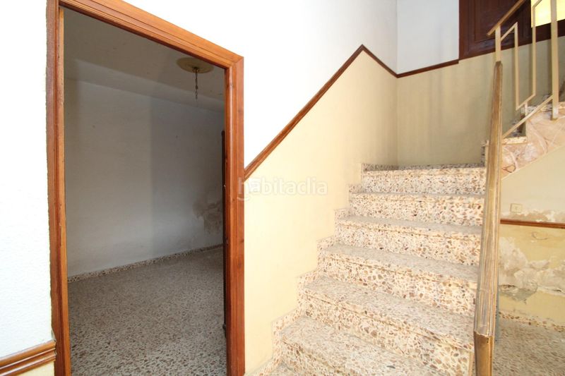 Foto f9710b57-f9eb-42f7-b23d-dfa421367d2c. House in calle pablo picasso 32 in Cúllar Vega
