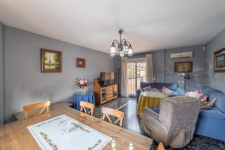 Haus  Avenida avenida san antón. Se vende chalet en ambroz  centro del pueblo  vegas del genil