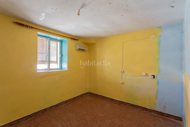 Foto d1b095fc-f3f6-48aa-8060-76542e1084a9. Masia a Escúzar