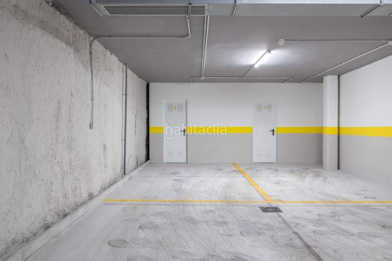 Foto dcae17ea-734d-4b5e-863f-1fec70501635. Pis amb aparcament a Centro Histórico Málaga