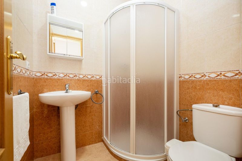 Foto ed04da3e-0e2b-4631-ac7b-4b0cd3d3434d. Edifici a Alamedilla