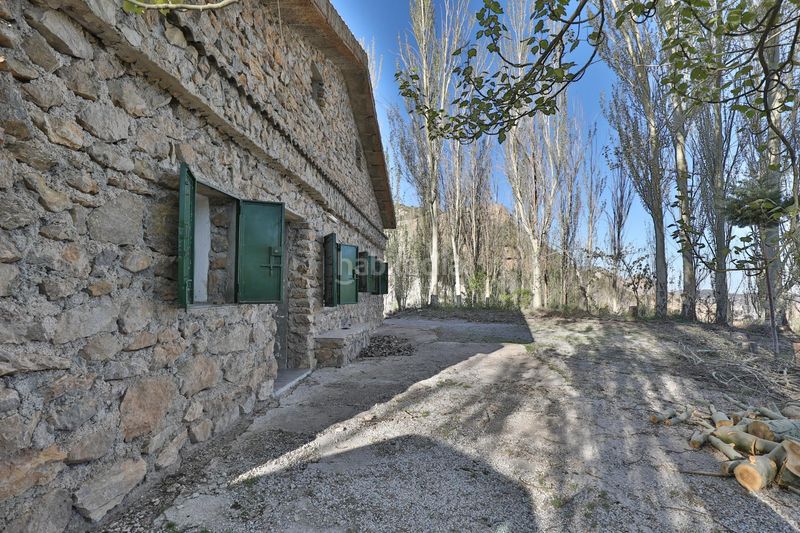Foto 4d861785-62c3-49f5-a608-ed7026684489. Masía magnífico cortijo en la sierra de durcal, acceso por niguelas en Dúrcal
