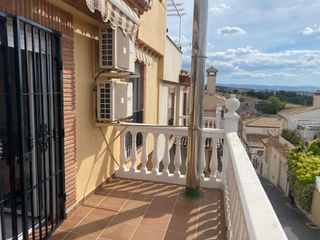 Maison jumelée  Calle lopez mezquita. Magnifica casa adosada en cajar con semisótano, terraza y vistas