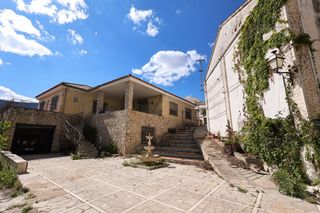 Chalet  Calle calle rocio. Amplio chalet en illora