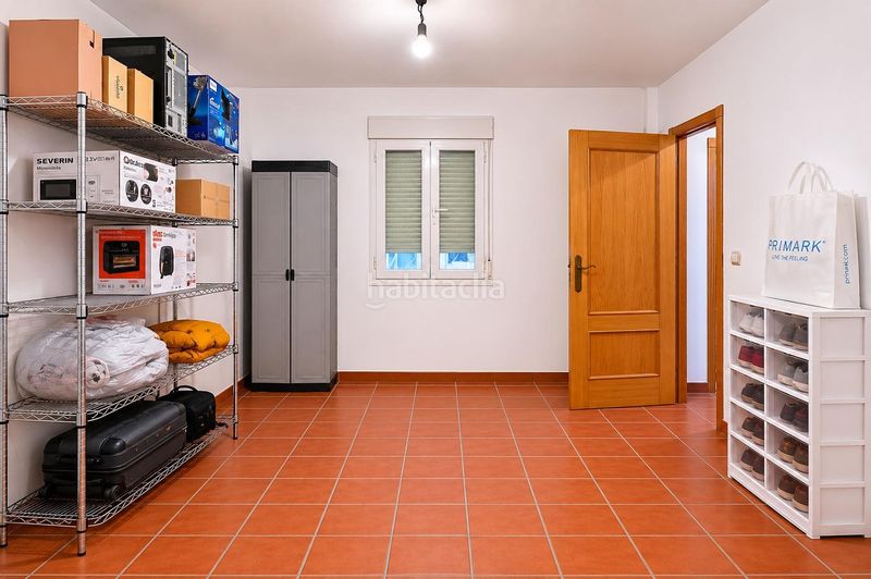 Foto ed21ca4b-3a09-463f-9380-61fdbddbefd8. Casa amb aparcament a Padul