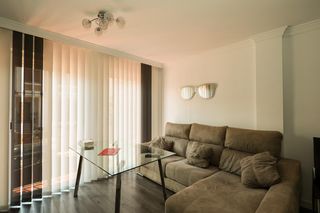 Casa  Calle calle pedro de valdavia. Lista para entrar a vivir diseño, confort, patio y zona con chim