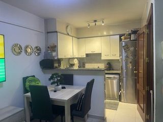 Casa a schiera  Carrer de neptú. Casa adosada propera a l'estany