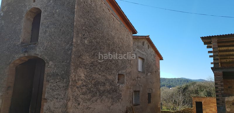 Foto a285af5f-3043-42b5-926e-1c7a02cd402d. Masía casa rústica amb terreny a en Serinyà