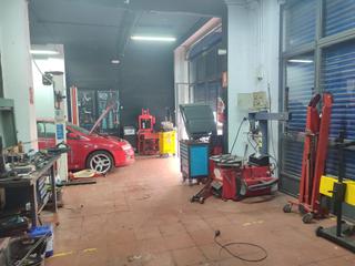 Local Comercial en Angustias - Chana - Encina