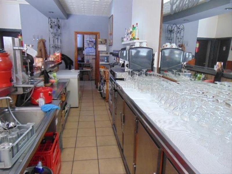 Foto a30760ba-1b7d-4880-b59e-f336a4baabda. Local comercial bar en venta en la chana en Angustias - Chana - Encina Granada