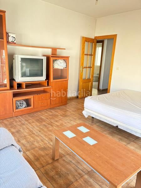 Foto d906a419-ef1a-4bc1-9fbf-c01d94b0a9f8. Piso inmobiliaria garcía delgado vende amplio y luminoso piso !!!! y en esquina!!!!! en Armilla