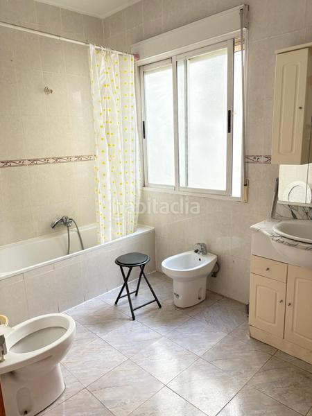 Foto f1d30a93-5c16-4f52-a5d0-9c4e475e02fe. Piso inmobiliaria garcía delgado vende amplio y luminoso piso !!!! y en esquina!!!!! en Armilla