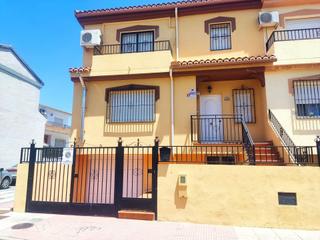 Casa aparellada en Belicena. Inmobiliaria garca delgado vende magnifica casa en belicena!!!!