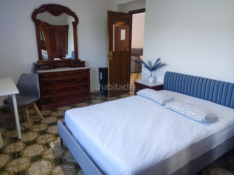 Foto 07b7e3a9-96f2-43a5-97da-1f98f534d371. Alquiler piso inmobiliaria garcía delgado alquila precio piso justo al lado de las facultades!!!!!!!!!!!!!! en Granada
