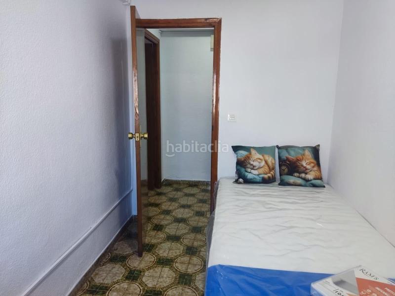 Foto 9fc1dc8b-ad69-4444-8187-73ace9eda3e5. Alquiler piso inmobiliaria garcía delgado alquila precio piso justo al lado de las facultades!!!!!!!!!!!!!! en Granada