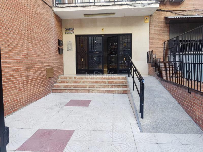 Foto c827a22e-f19b-4340-b0c8-a8ea17530a13. Alquiler piso inmobiliaria garcía delgado alquila precio piso justo al lado de las facultades!!!!!!!!!!!!!! en Granada