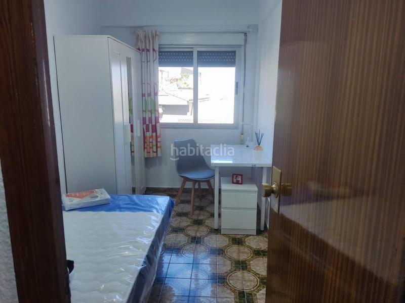 Foto e17a66be-398f-402d-8911-8648a2a56d0c. Alquiler piso inmobiliaria garcía delgado alquila precio piso justo al lado de las facultades!!!!!!!!!!!!!! en Granada