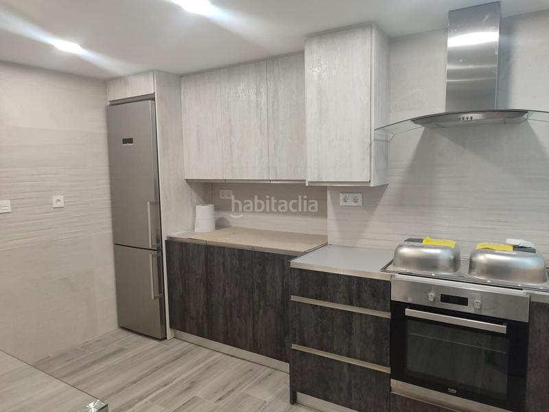 Foto baaabd40-da06-4a49-9bc9-c084258dd4ee. Alquiler piso  reformado en alquiler avenida andaluces, la chana, en Granada