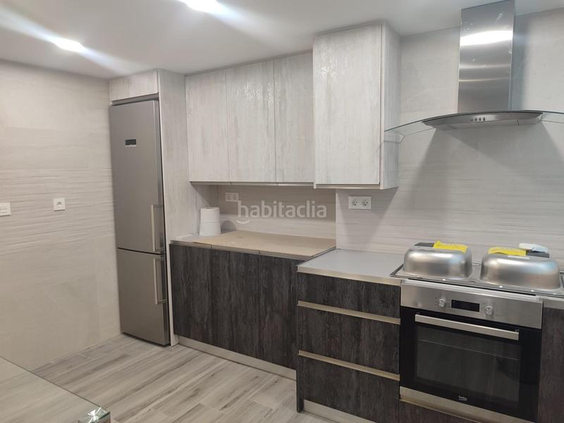 Foto cd38d327-2c1d-4875-8608-1363375792b4. Alquiler piso  reformado en alquiler avenida andaluces, la chana, en Granada