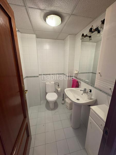 Foto 2a40e772-6a7a-46d1-8780-2ca4f1290cc4. Alquiler piso amplio piso ideal para estudiantes en Granada