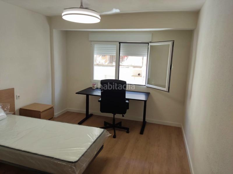 Foto 37a8d1b9-5c90-4317-a835-056f5f374721. Alquiler piso inmobiliaria garcía delgado alquila precioso piso en la chana!!!!!!!!!!!!!! en Granada