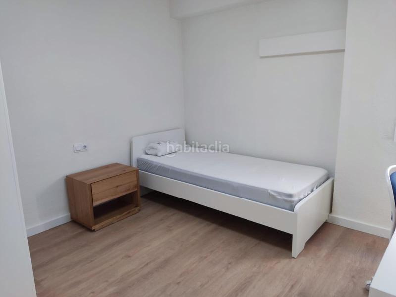 Foto ab7d5c60-f6a8-4fc8-b61d-b847b23a63a2. Alquiler piso inmobiliaria garcía delgado alquila precioso piso en la chana!!!!!!!!!!!!!! en Granada