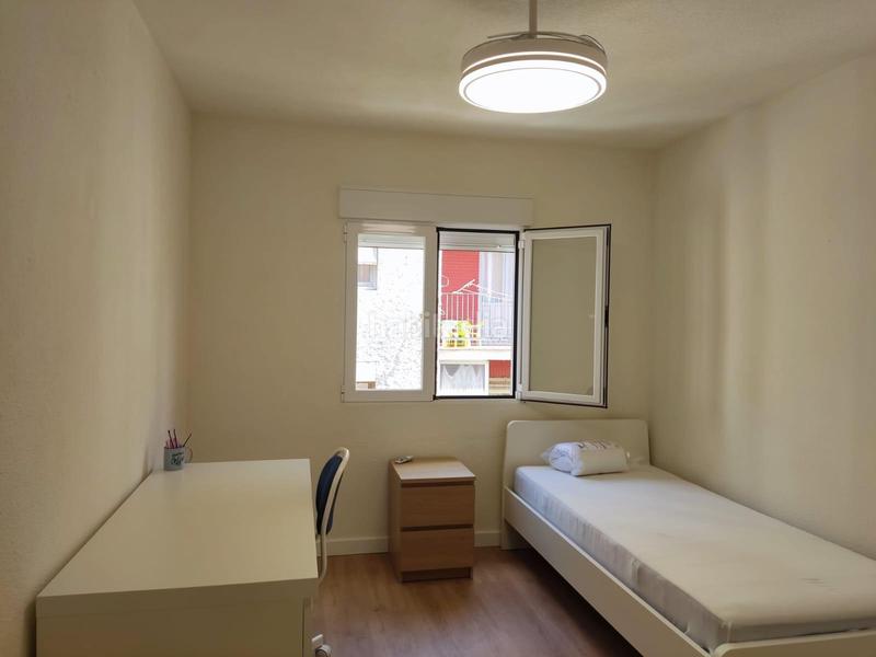 Foto b28d147b-350c-4479-a5b0-4580688b285f. Alquiler piso inmobiliaria garcía delgado alquila precioso piso en la chana!!!!!!!!!!!!!! en Granada