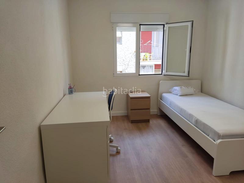 Foto b782194e-1696-4c2e-ba13-5f0b7117663f. Alquiler piso inmobiliaria garcía delgado alquila precioso piso en la chana!!!!!!!!!!!!!! en Granada