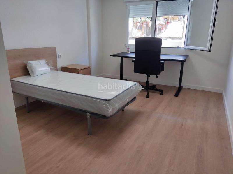 Foto e91bd012-7b58-4cdd-b851-7faef35b0443. Alquiler piso inmobiliaria garcía delgado alquila precioso piso en la chana!!!!!!!!!!!!!! en Granada