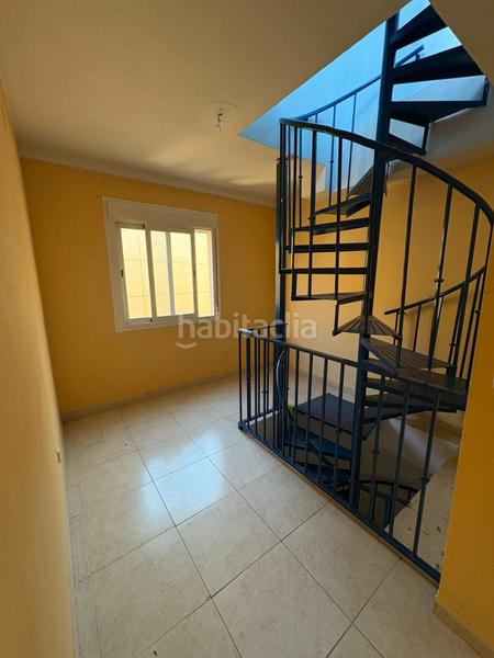 Foto ad71ab8f-e49e-4f16-aa09-66a9b8c3fbef. Duplex avec parking dans Residencial Triana - Barrio Alto Gabias (Las)