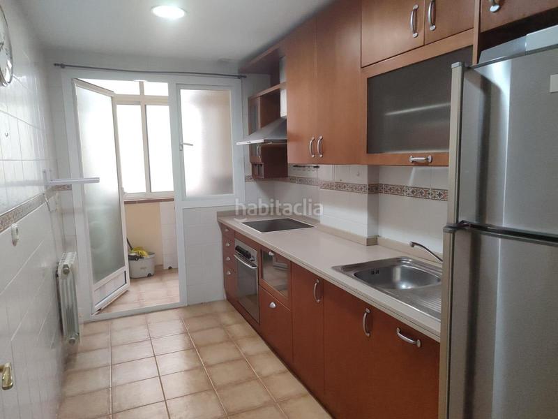 Foto 6350da35-0f2b-4d26-9cce-6a03565f7be1. Alquiler piso inmobiliaria garcía delgado alquila fantantisco piso con piscina comunitaria y garaje!!!!!!!!!!!! en Granada
