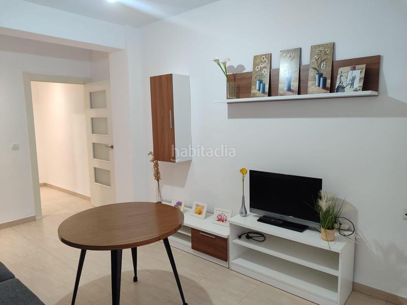 Foto 2c499afa-5b36-4091-9f3c-57f0aa26eecd. Alquiler piso inmobiliaria garcía delgado alquila fantástico piso justo al lado del triunfo en Granada