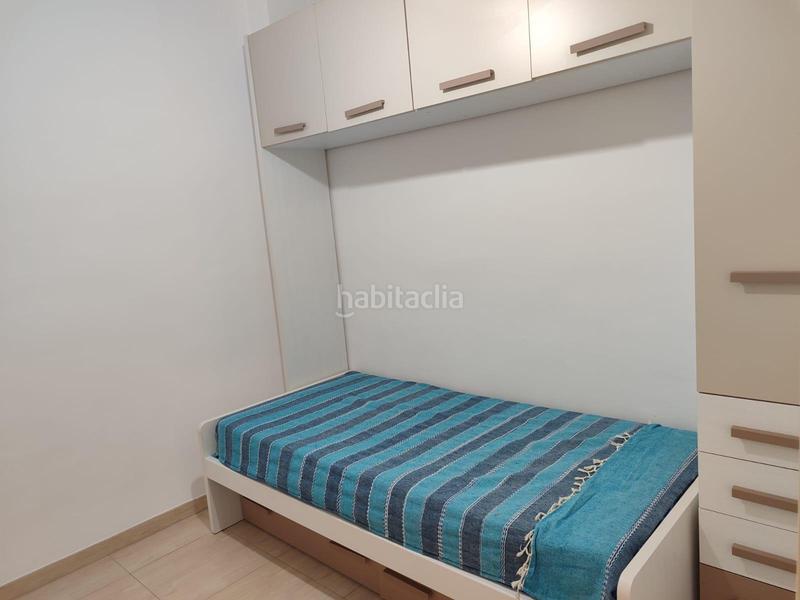 Foto d07cbdf3-024b-4faa-b4b0-82578eb59b41. Alquiler piso inmobiliaria garcía delgado alquila fantástico piso justo al lado del triunfo en Granada