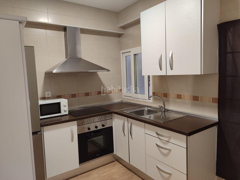 Foto b2aaeafa-1082-4fc0-ae3d-0950fd5f8530. Rent flat in San Ildefonso Granada