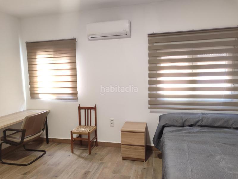 Foto a933a11d-8ed6-4654-bb39-63e22166b1d5. Alquiler casa habitaciones individuales en alquiler en la chana en Granada