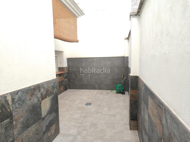 Foto cc1545dc-b265-4aa5-a8a8-82b4f334dc6c. Alquiler casa habitaciones individuales en alquiler en la chana en Granada