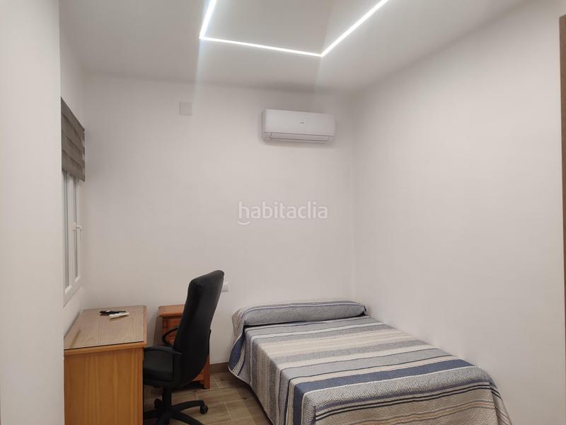 Foto e51b4247-1335-4dbb-90b3-6a2b50913e87. Alquiler casa habitaciones individuales en alquiler en la chana en Granada