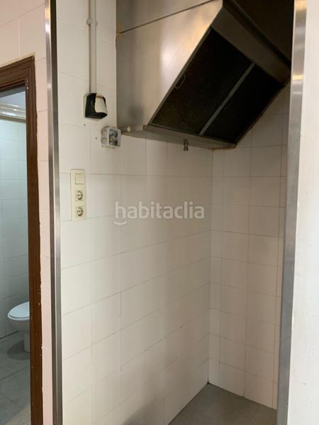 Foto 147e4aeb-a976-49da-968a-0beb3b48366a. Alquiler local comercial en carretera carretera de málaga 41 se alquila gran local comercial. en Granada