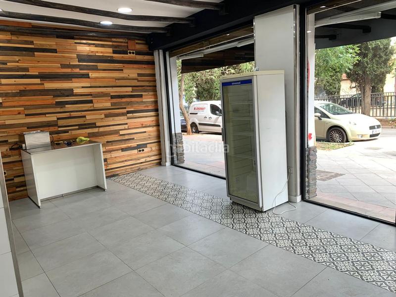 Foto 4ccf3db6-8efe-4385-a826-423611c24853. Alquiler local comercial en carretera carretera de málaga 41 se alquila gran local comercial. en Granada