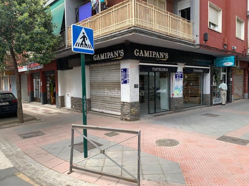 Foto 6d5f40f5-e051-4cc0-9196-7f4de2960ca6. Alquiler local comercial en carretera carretera de málaga 41 se alquila gran local comercial. en Granada