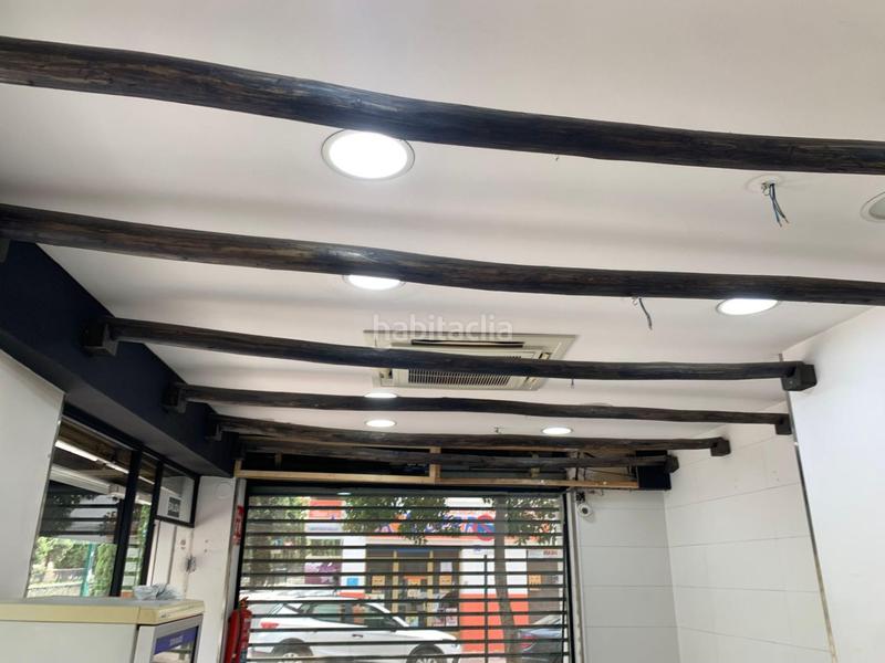 Foto c1ef38b9-4608-410d-98c2-27a08ca7e833. Alquiler local comercial en carretera carretera de málaga 41 se alquila gran local comercial. en Granada