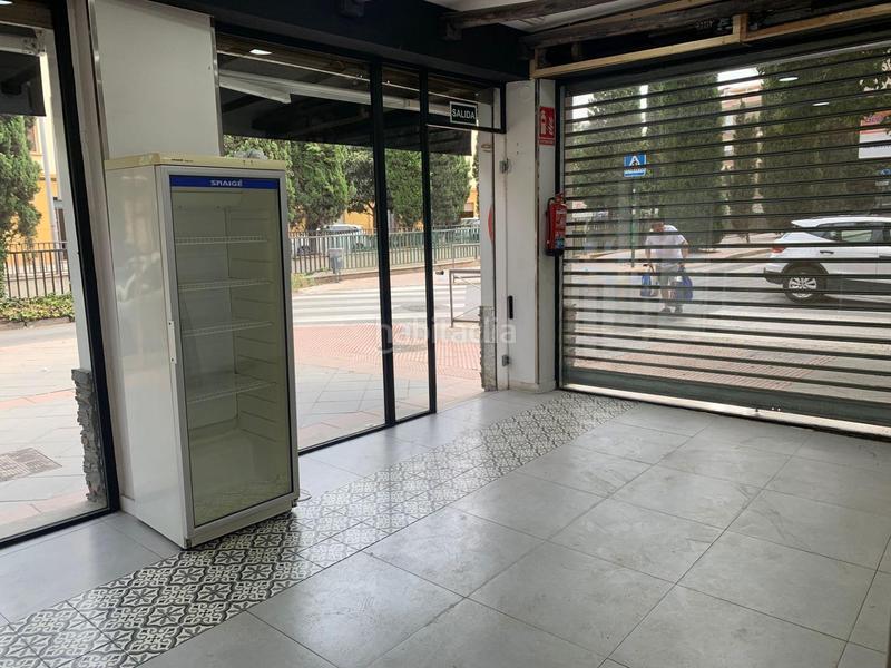 Foto fc3b0b94-e0c8-4c03-8332-466cd5b6c34d. Alquiler local comercial en carretera carretera de málaga 41 se alquila gran local comercial. en Granada