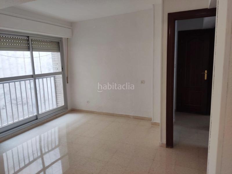 Foto 94fc9d5b-b0d9-412f-a32e-67f594bb811f. Flat in Barrio de Zaidín Granada