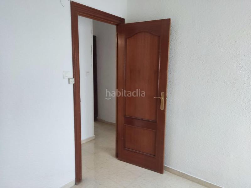 Foto e8ff7275-fd72-4214-97e0-e8319acbd476. Flat in Barrio de Zaidín Granada