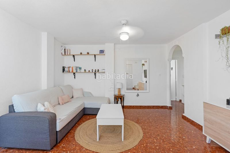 Foto a561193f-9c76-46d4-85e4-77a2c773c624. Casa adossada amb aparcament a Atarfe