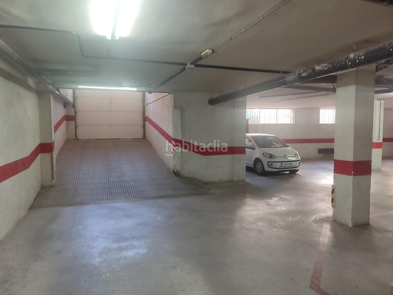 Foto c3d5a1d8-ad59-4a15-a69a-703d0c714940. Aparcament cotxe a Poniente Armilla