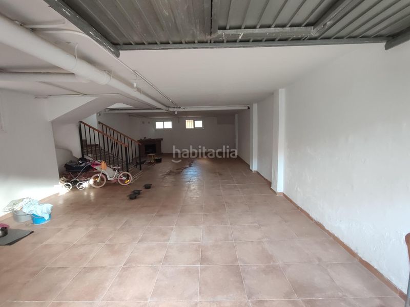 Foto a8d76185-2607-48c6-a674-73327182e5fa. Casa adossada amb calefacció aparcament a Atarfe